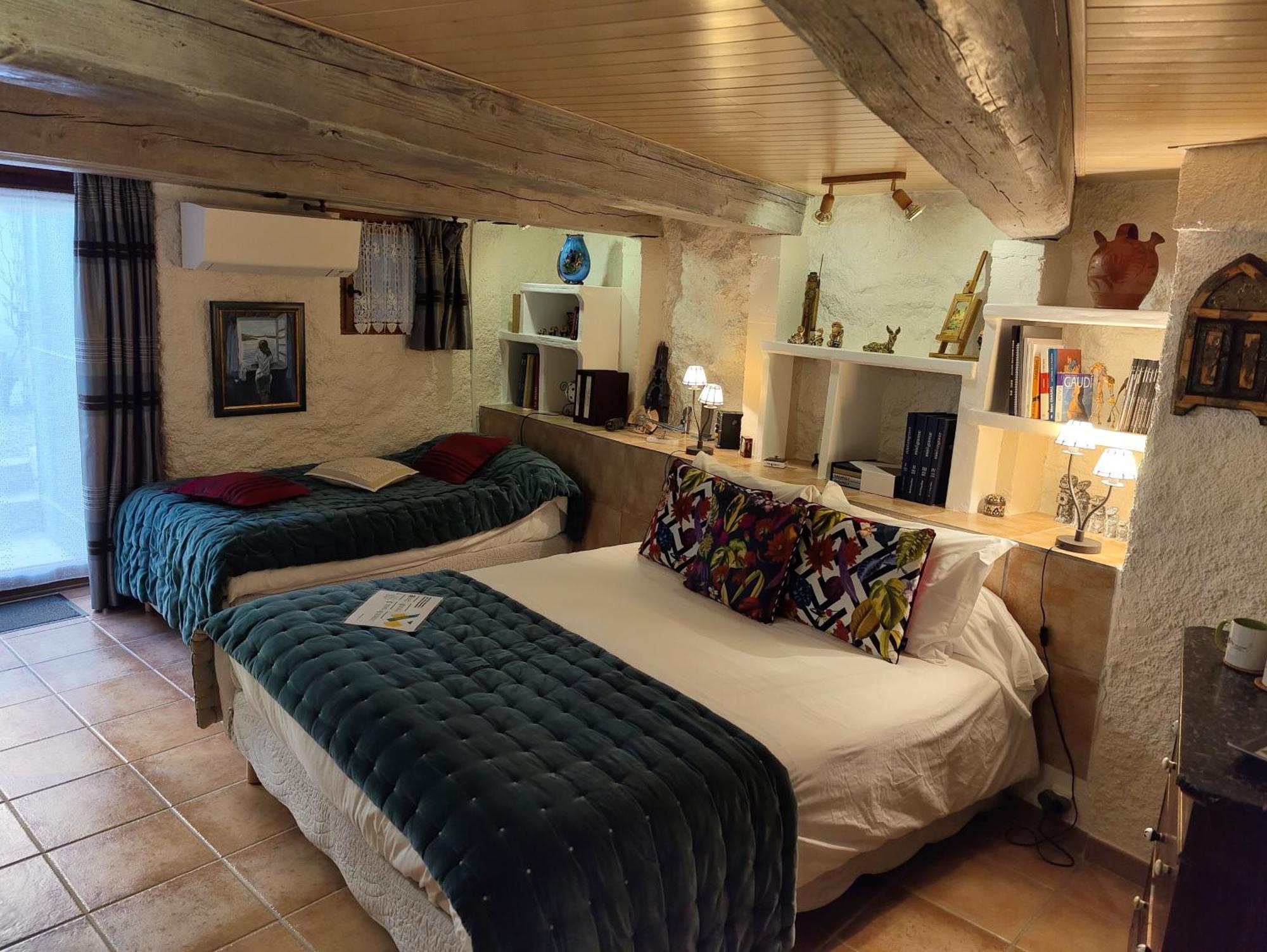 Mas Peu Del Causse Bed & Breakfast Thuir Dış mekan fotoğraf